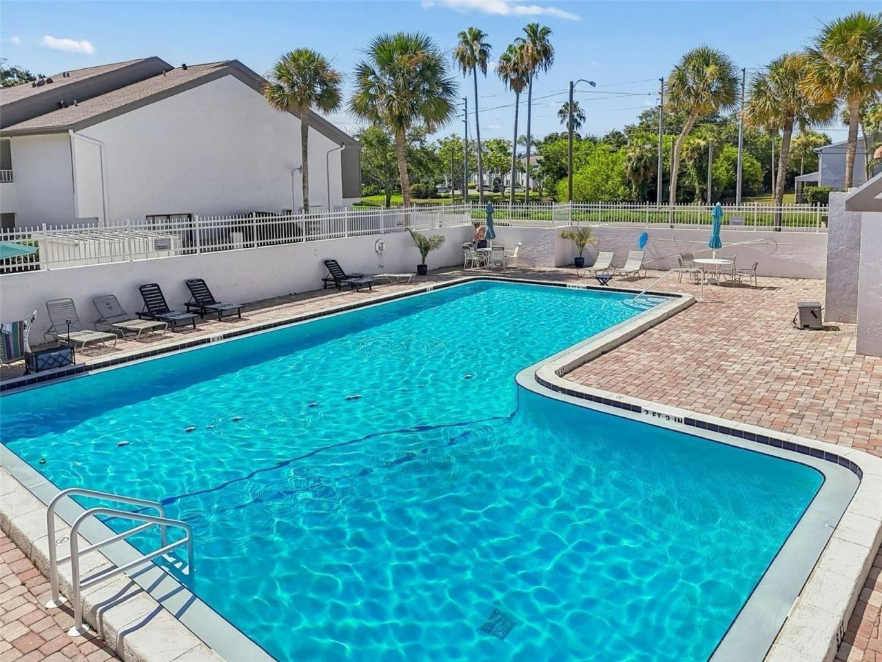 2117 Lakewood Club Drive S, Unit 7-N, Saint Petersburg, FL 33712 Photo