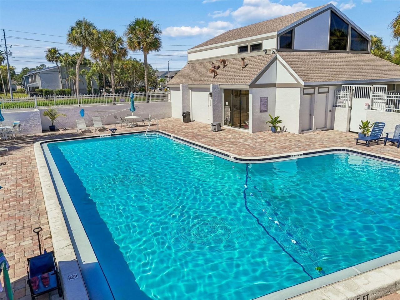 2117 Lakewood Club Drive S, Unit 7-N, Saint Petersburg, FL 33712 Photo
