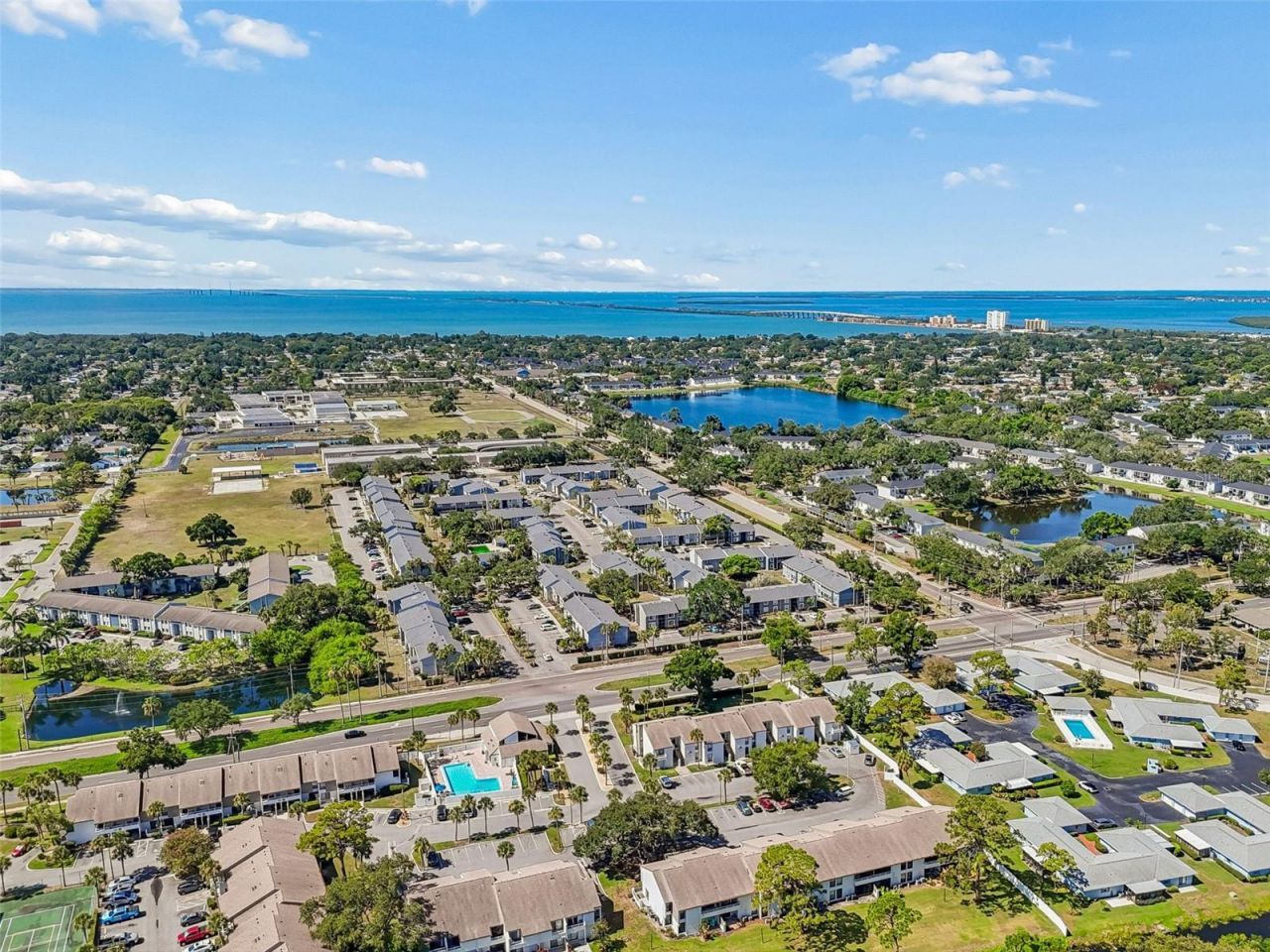 2117 Lakewood Club Drive S, Unit 7-N, Saint Petersburg, FL 33712 Photo