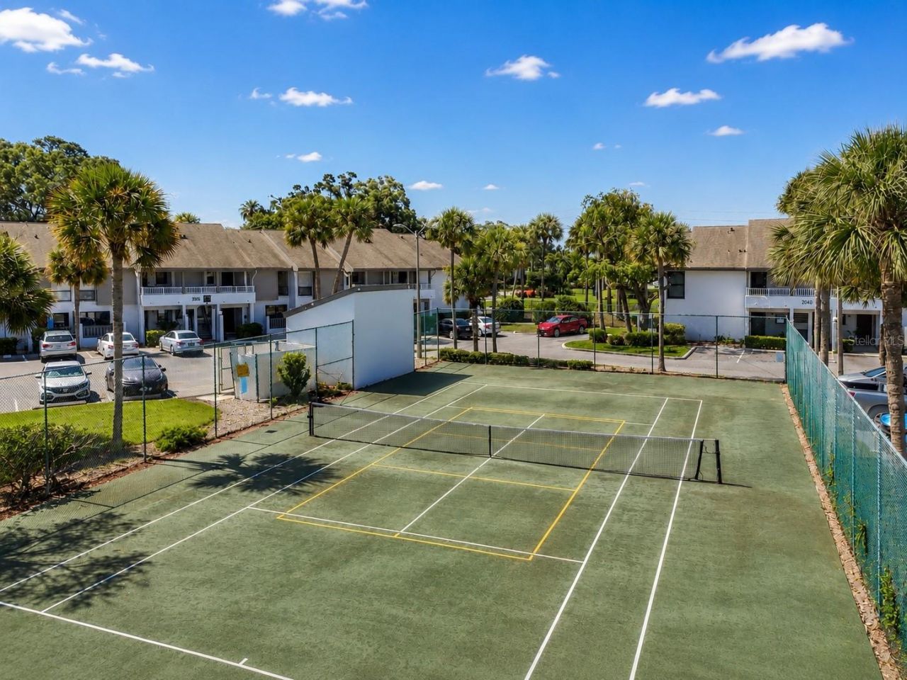 2117 Lakewood Club Drive S, Unit 7-N, Saint Petersburg, FL 33712 Photo