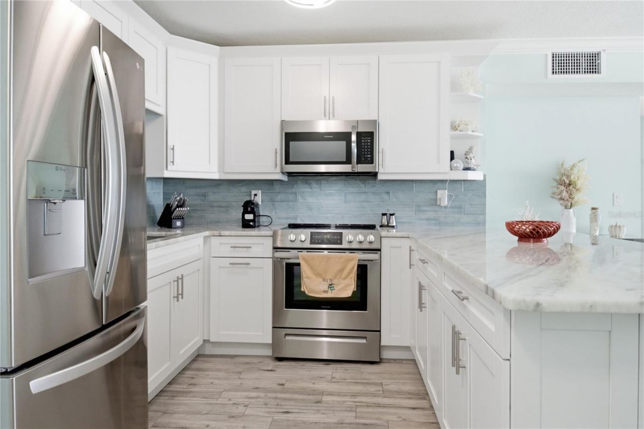 14800 Gulf Boulevard , Unit 303, Madeira Beach, FL 33708 Photo