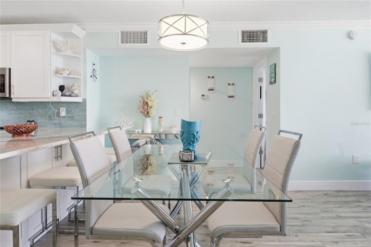 14800 Gulf Boulevard , Unit 303, Madeira Beach, FL 33708 Photo