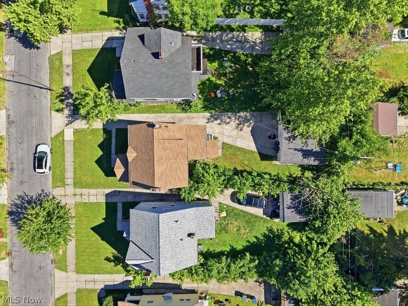 971 Pembrook Road, Cleveland Heights, OH 44121 Photo 10