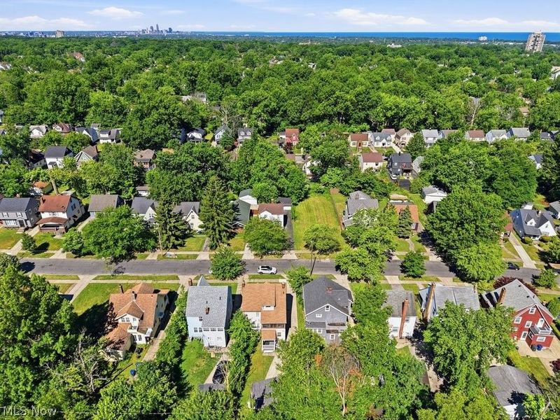 971 Pembrook Road, Cleveland Heights, OH 44121 Photo 13