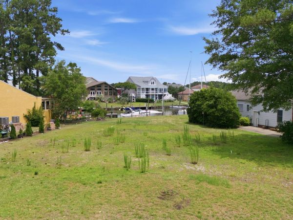 903 Salt Cay Court, New Bern, NC 28560