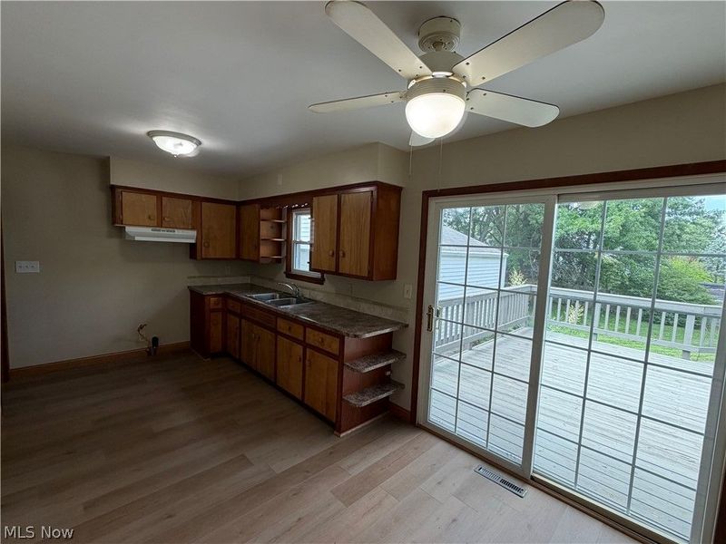 1385 Niagara Avenue, Akron, OH 44305 Photo 5