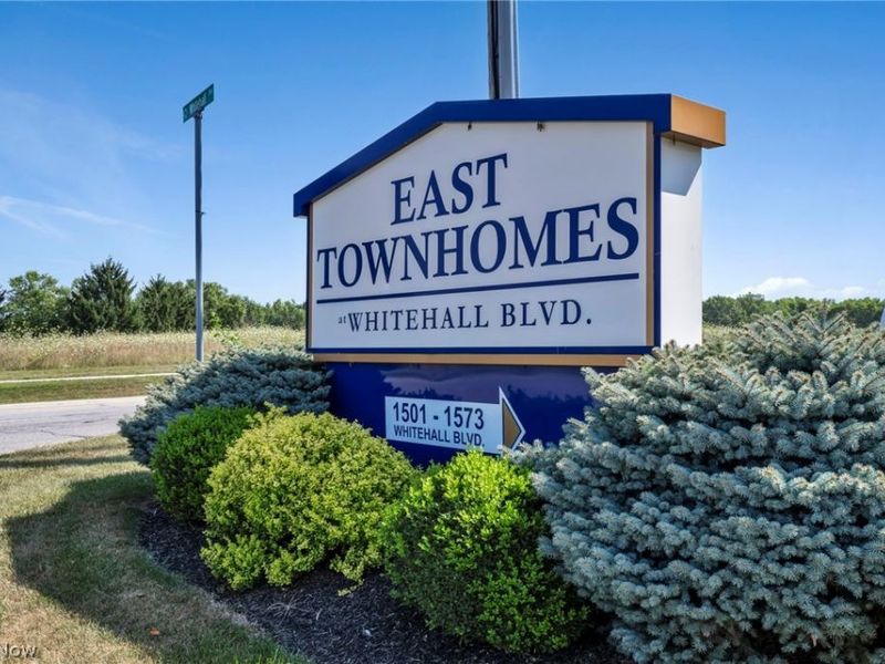 1543 Whitehall Boulevard, Kent, OH 44240 Photo 3