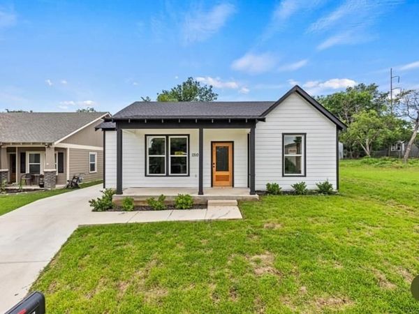 1310 Bessie Street, Fort Worth, TX 76104