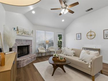 8364 Bowspirit Lane, Fort Worth, TX 76053