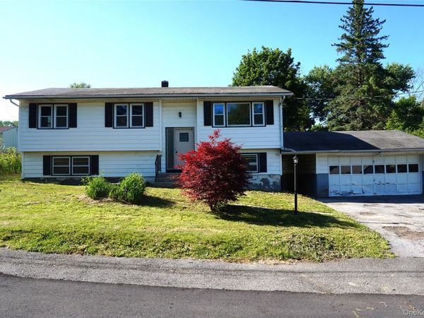62 Warwick Road , Carmel, NY 10512