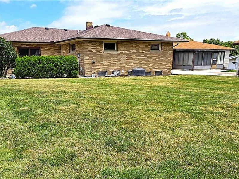 5911 Ralston Drive , Parma, OH 44129 Photo 2