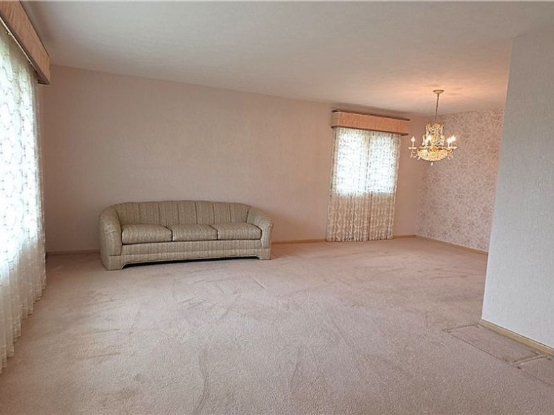 5911 Ralston Drive , Parma, OH 44129 Photo 8