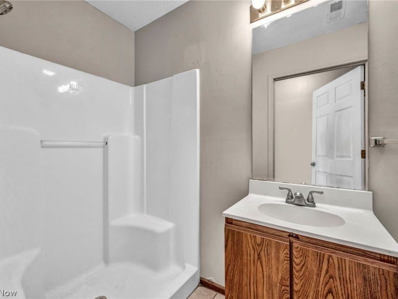 1541 Whitehall Boulevard, Kent, OH 44240 Photo 11