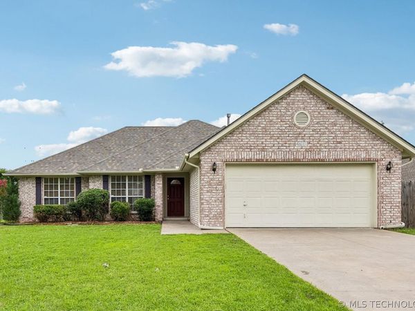 4611 S 200th East Avenue , Broken Arrow, OK 74014