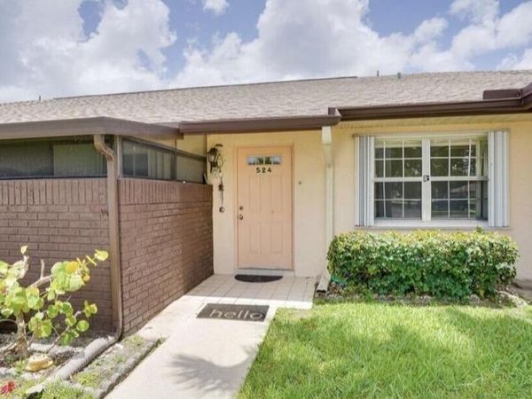 524 Ponderosa Drive, Unit 33e, Fort Pierce, FL 34982