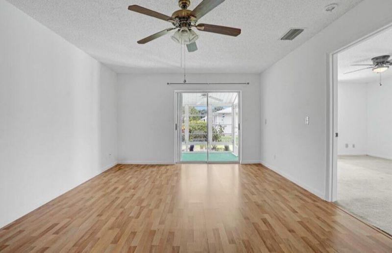 524 Ponderosa Drive, Unit 33e, Fort Pierce, FL 34982 Photo