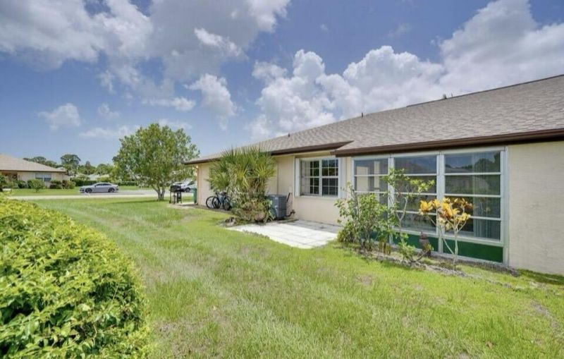 524 Ponderosa Drive, Unit 33e, Fort Pierce, FL 34982 Photo