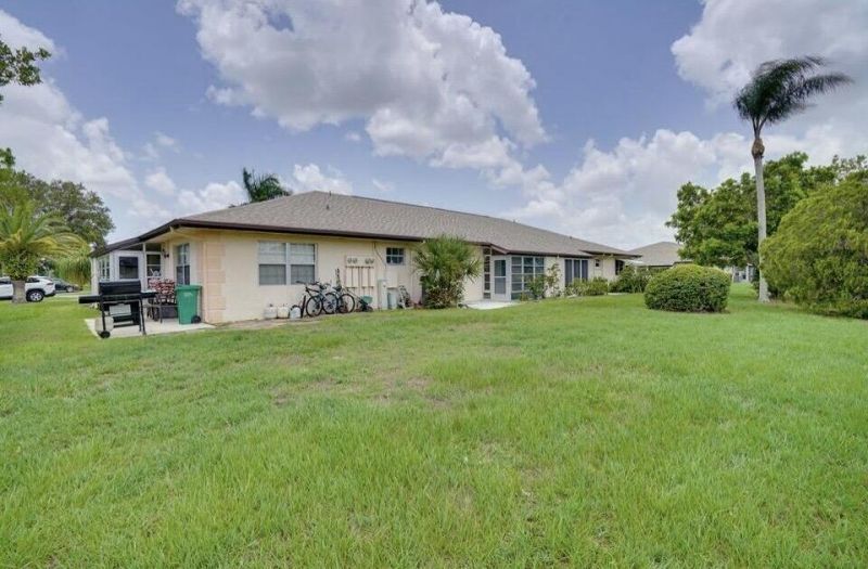 524 Ponderosa Drive, Unit 33e, Fort Pierce, FL 34982 Photo