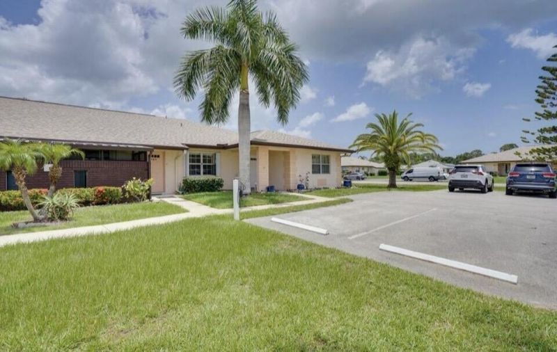 524 Ponderosa Drive, Unit 33e, Fort Pierce, FL 34982 Photo