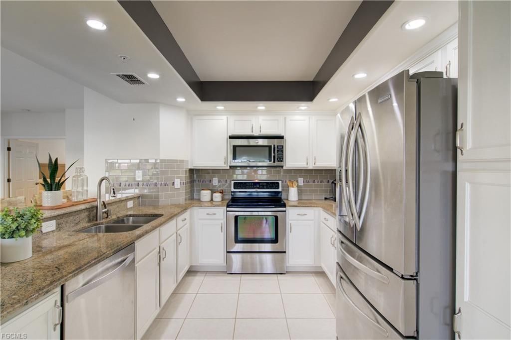 28044 Cavendish Court, Unit 5802, Bonita Springs, FL 34135 Photo