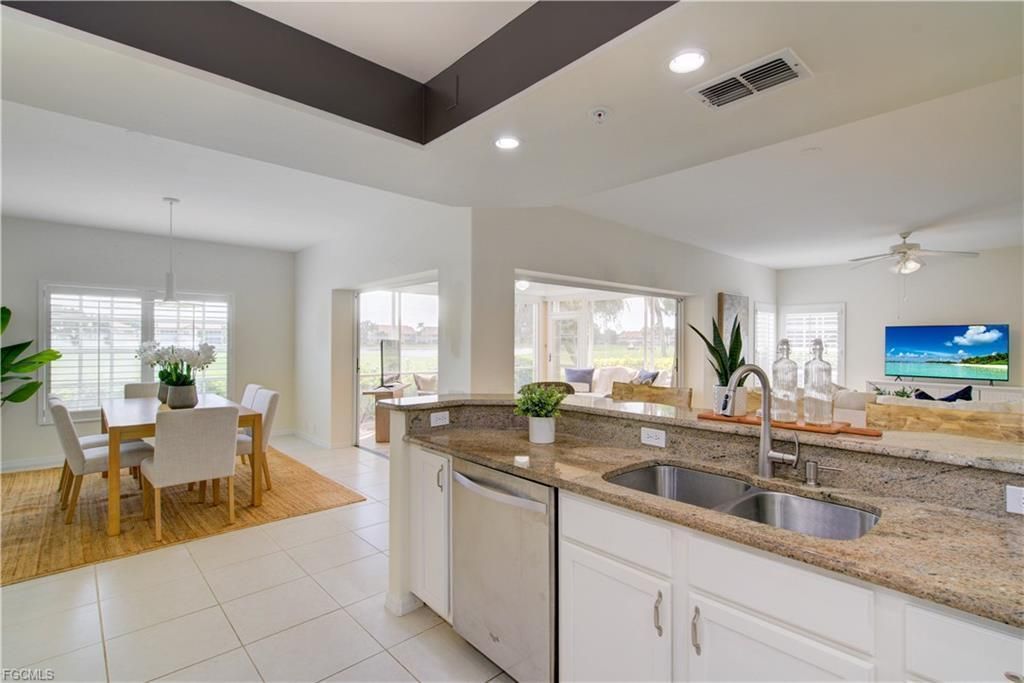 28044 Cavendish Court, Unit 5802, Bonita Springs, FL 34135 Photo