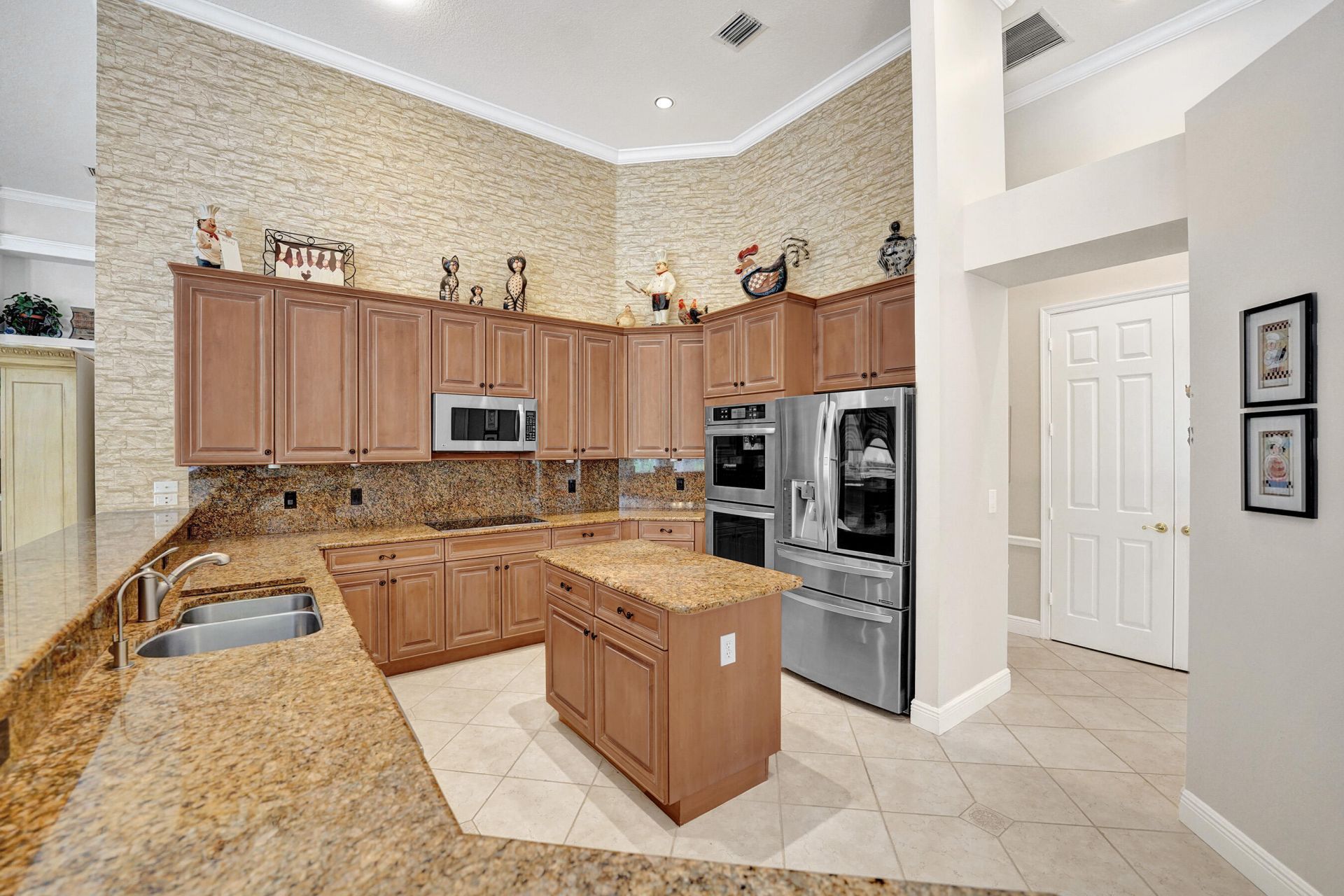 13027 SW 41st Street, Davie, FL 33330 Photo
