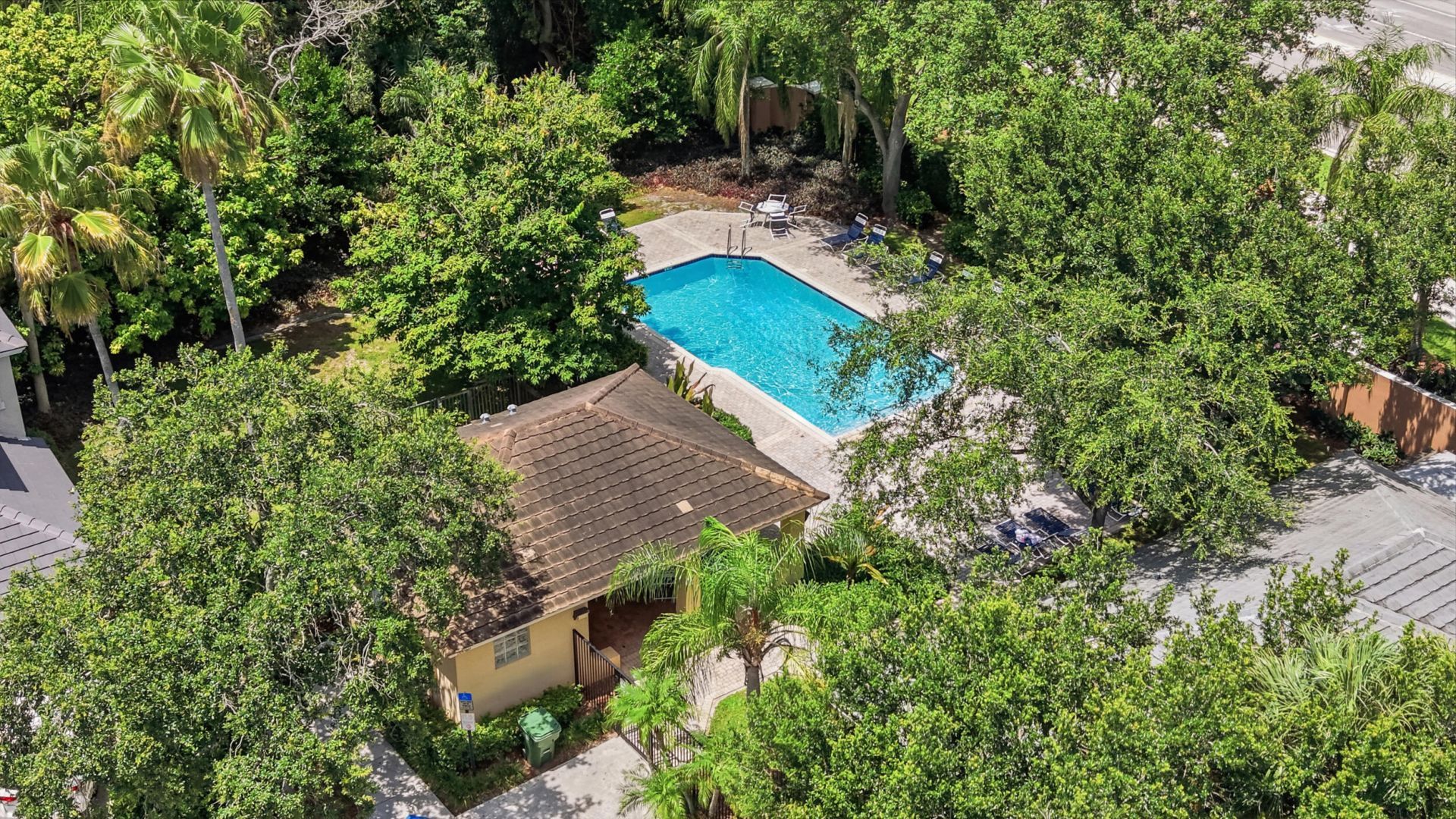 9807 NW 20th Street, Pembroke Pines, FL 33024 Photo