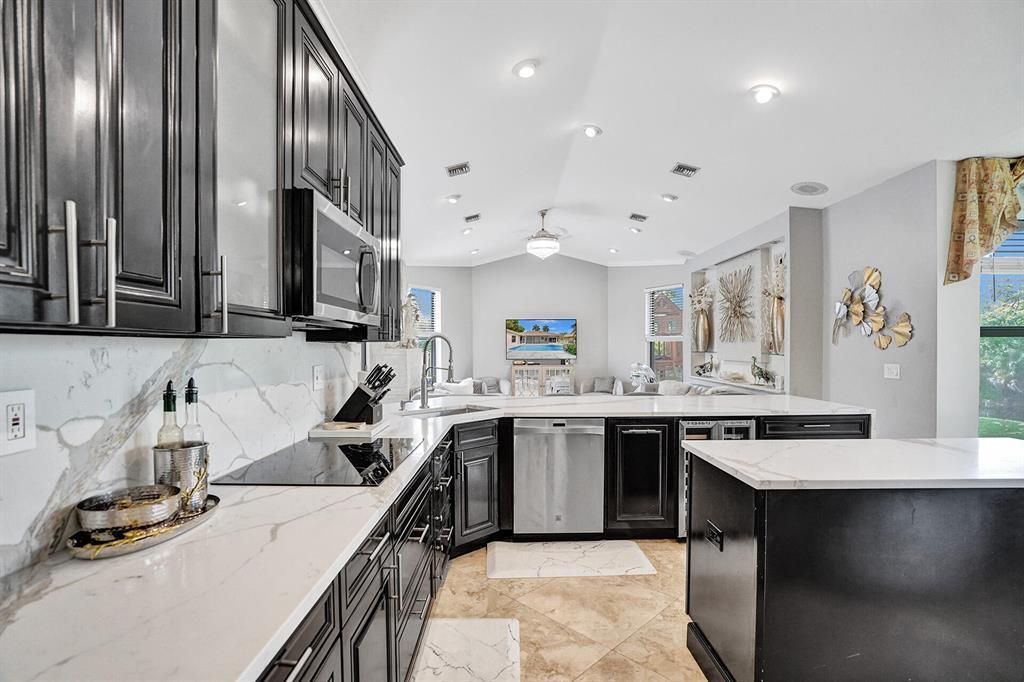 2150 Warwick Hills Way, Coral Springs, FL 33071 Photo