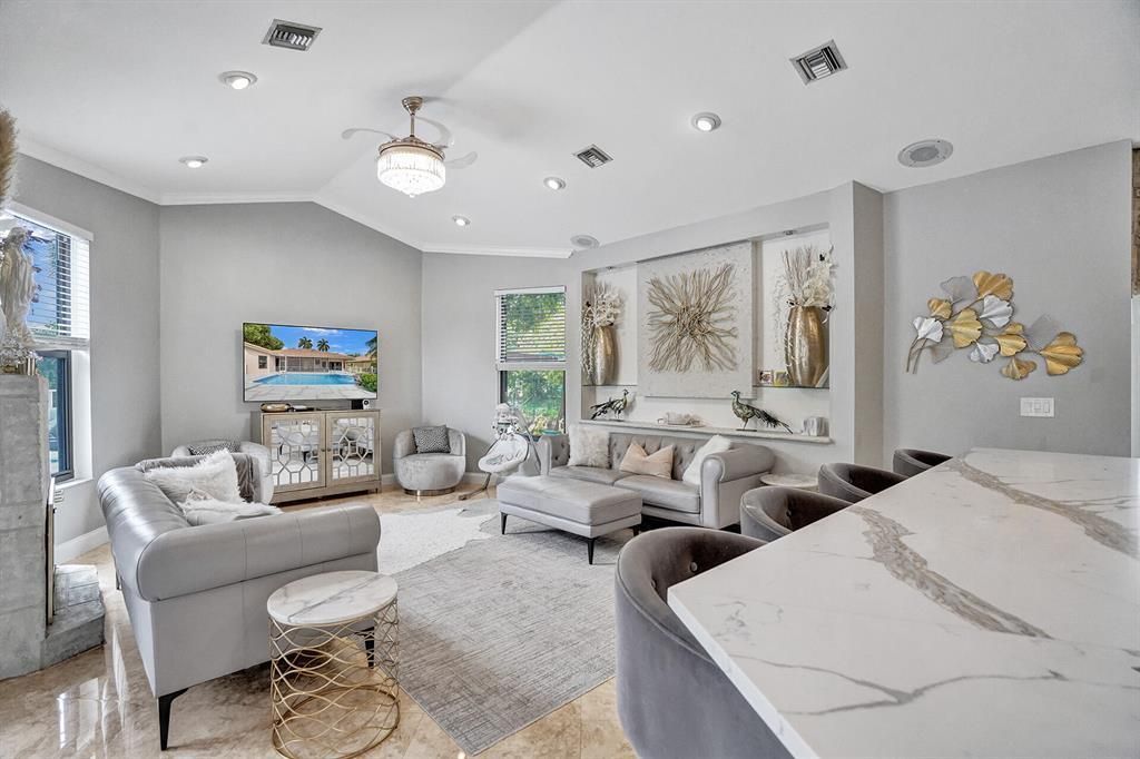 2150 Warwick Hills Way, Coral Springs, FL 33071 Photo