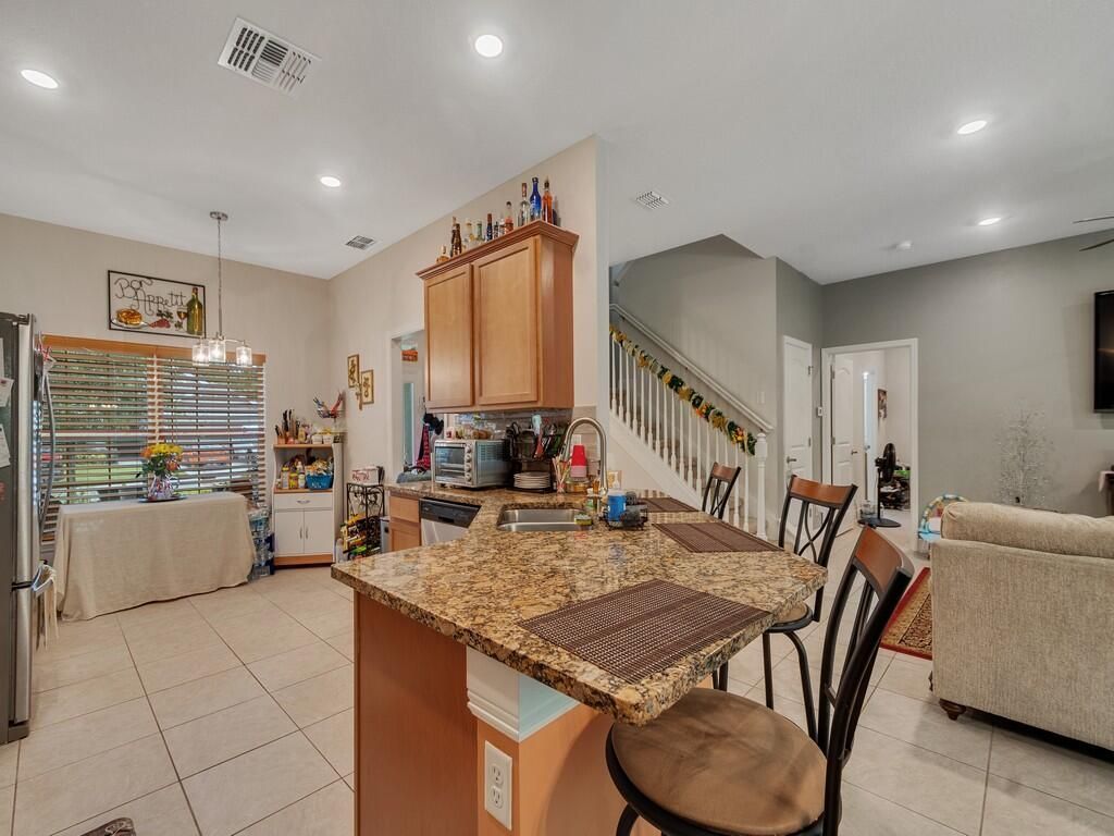 710 NE Turtleback Trail, Port Saint Lucie, FL 34983 Photo