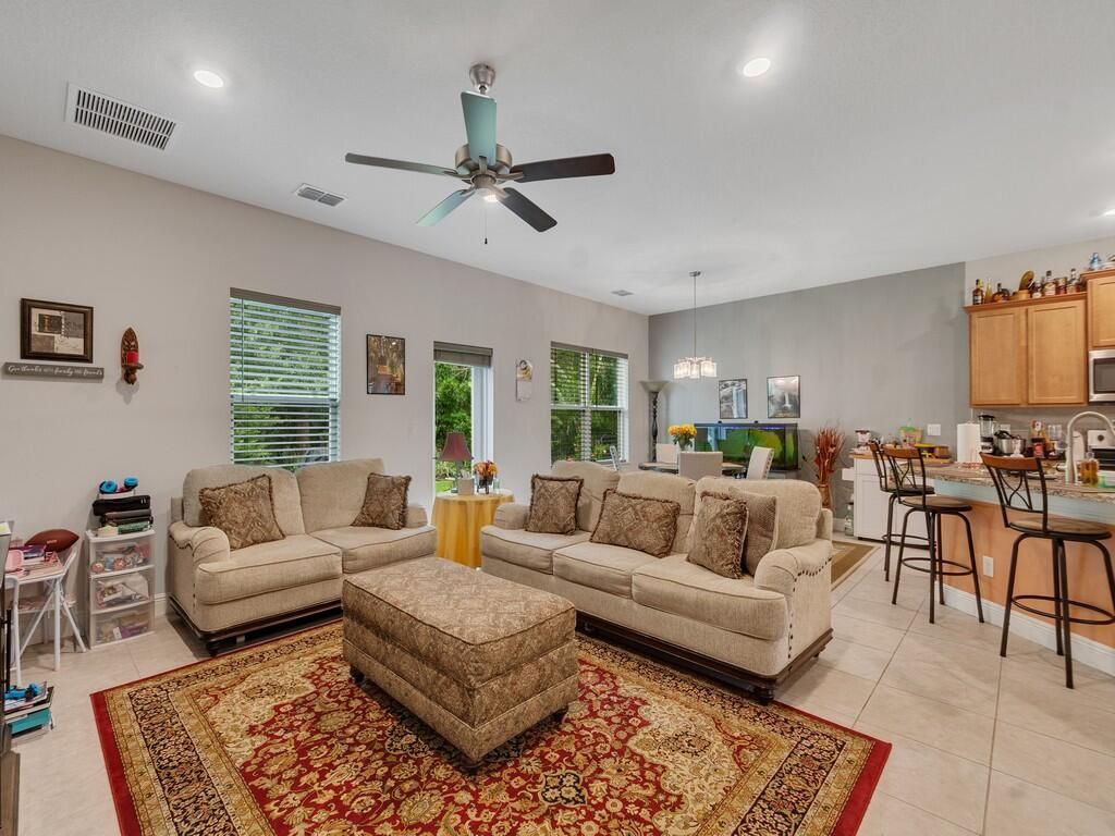 710 NE Turtleback Trail, Port Saint Lucie, FL 34983 Photo