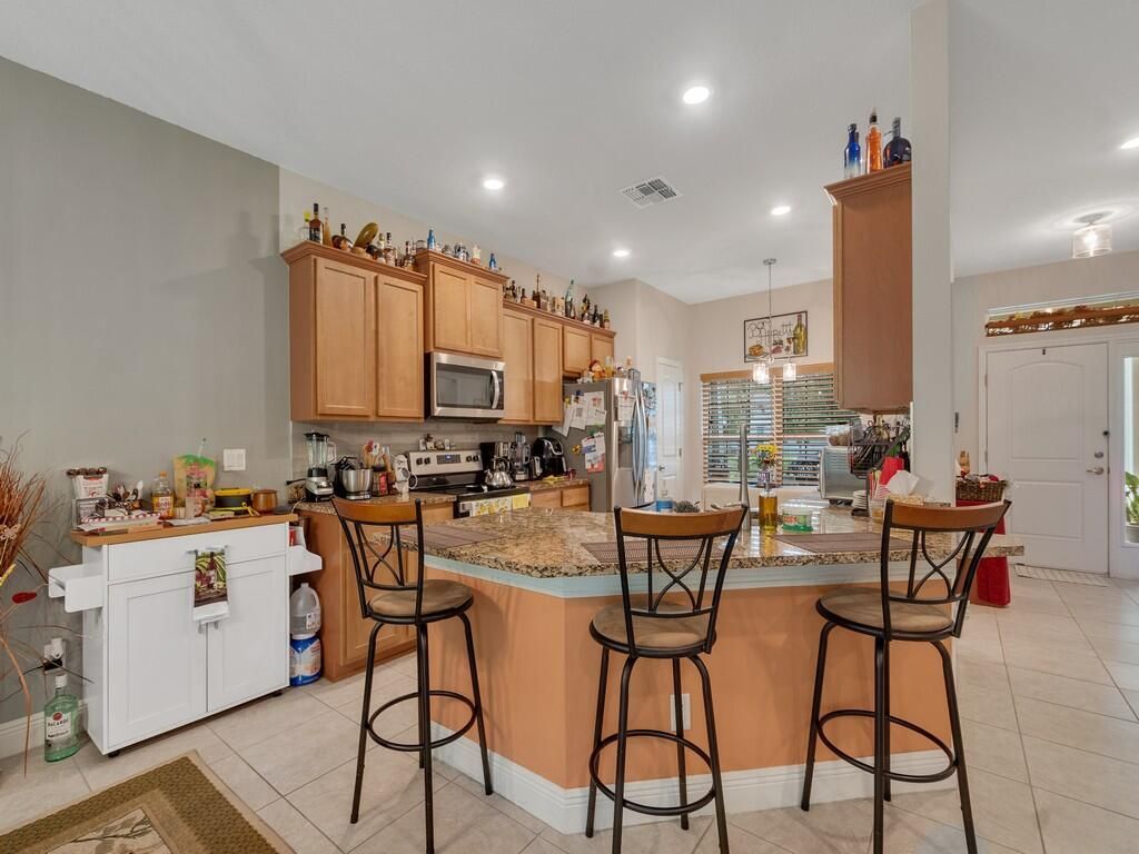710 NE Turtleback Trail, Port Saint Lucie, FL 34983 Photo