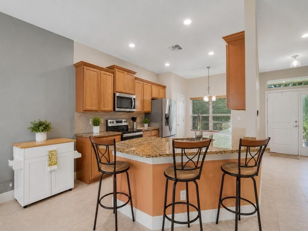 710 NE Turtleback Trail, Port Saint Lucie, FL 34983 Photo