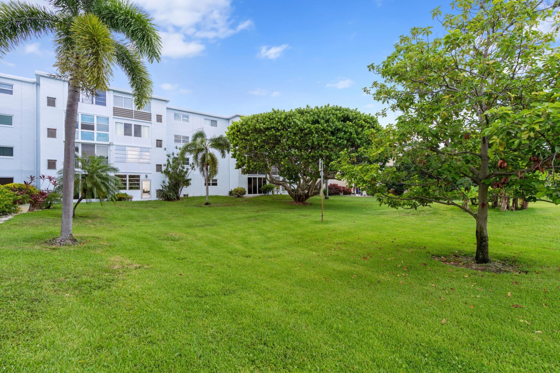 300 NE 26th Avenue, Unit 1030, Boynton Beach, FL 33435 Photo
