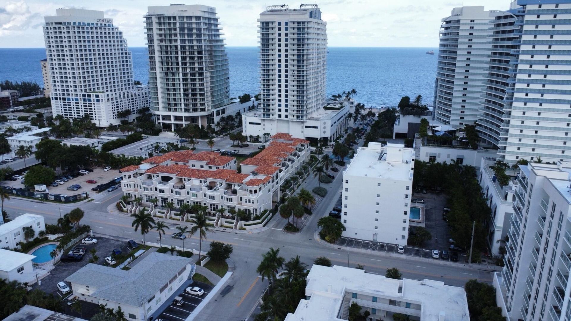 3000 Riomar Street, Unit 210, Fort Lauderdale, FL 33304 Photo