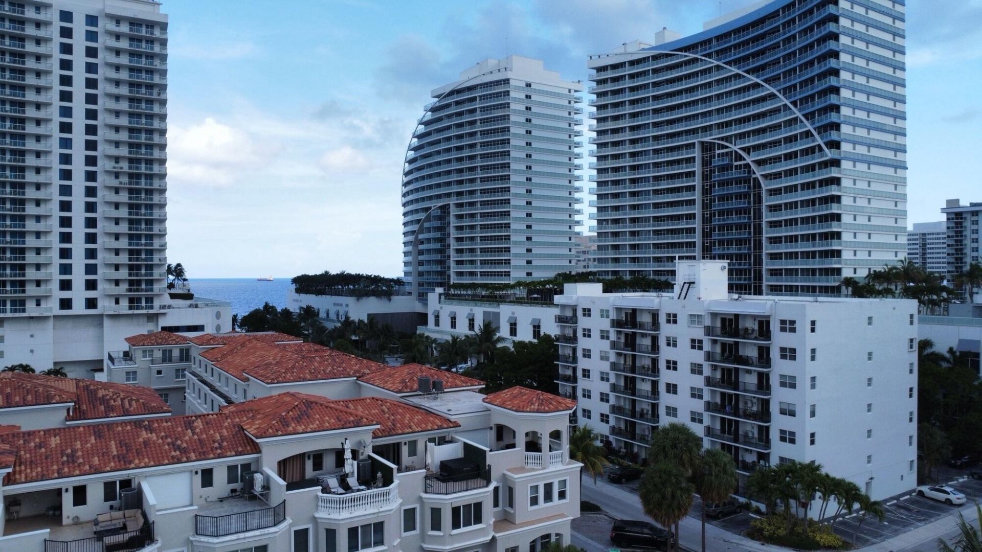 3000 Riomar Street, Unit 210, Fort Lauderdale, FL 33304 Photo