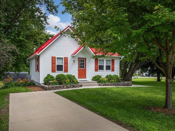 306 Bue Street, Deerfield, WI 53531