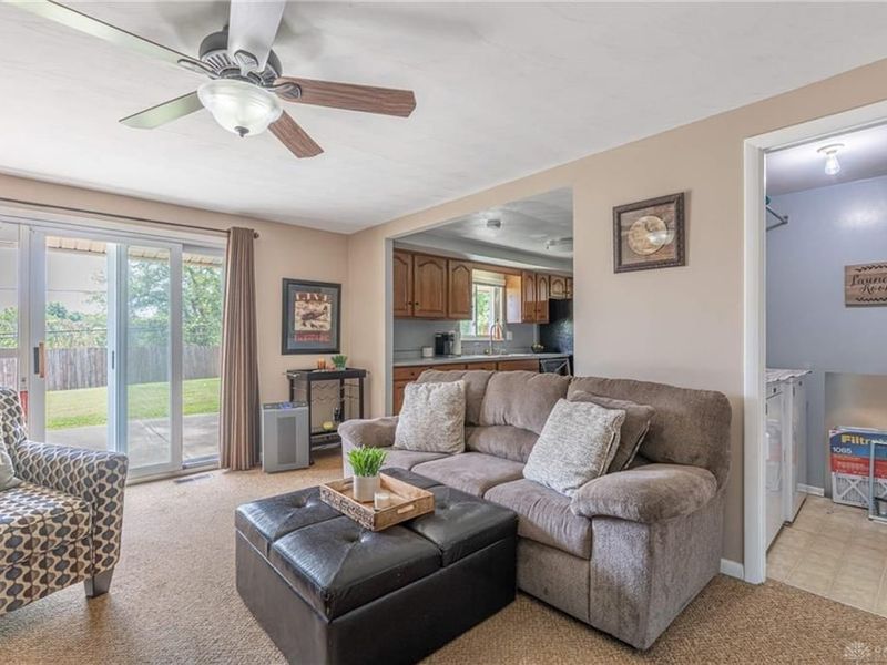7042 Cliffstone Drive, Huber Heights, OH 45424 Photo 14