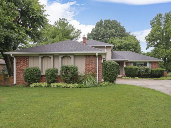 388 Leaning Tree Road , Greenwood, IN 46142