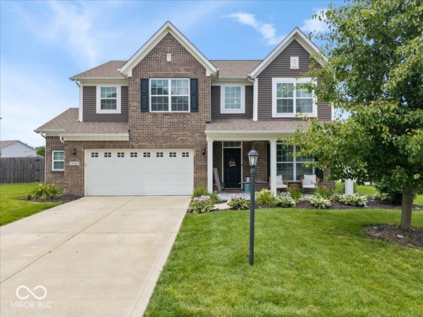 8198 Kilborn Way, Avon, IN 46123