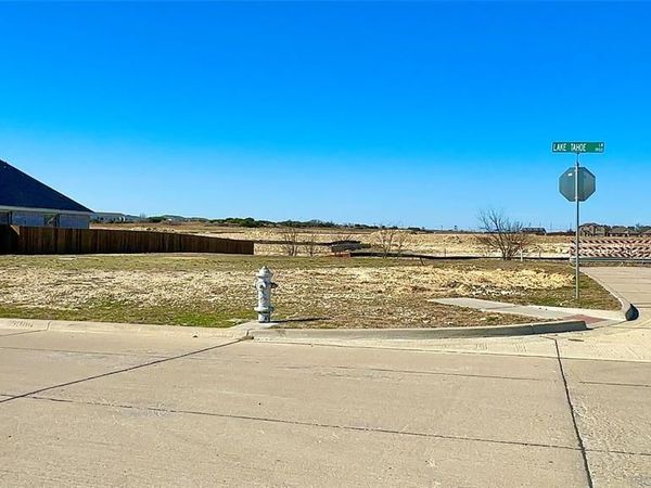 1900 Lake Tahoe Lane, Cleburne, TX 76033