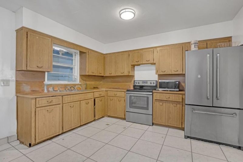 3308 Lake Avenue, West Palm Beach, FL 33405 Photo
