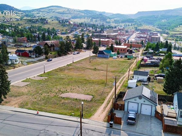 236 W Bennett Avenue, Cripple Creek, CO 80813