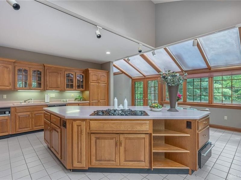 514 Shambord Circle, Kettering, OH 45429 Photo 12