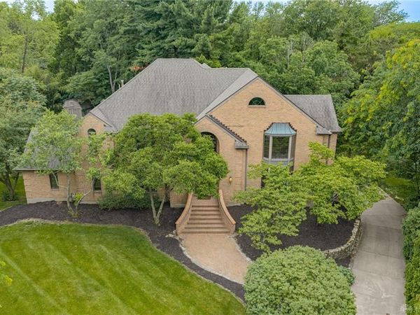 514 Shambord Circle, Kettering, OH 45429