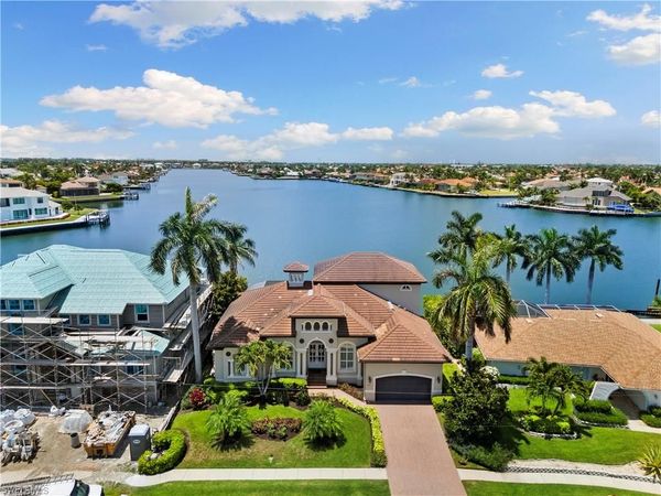 1056 Fieldstone DR , MARCO ISLAND, FL 34145