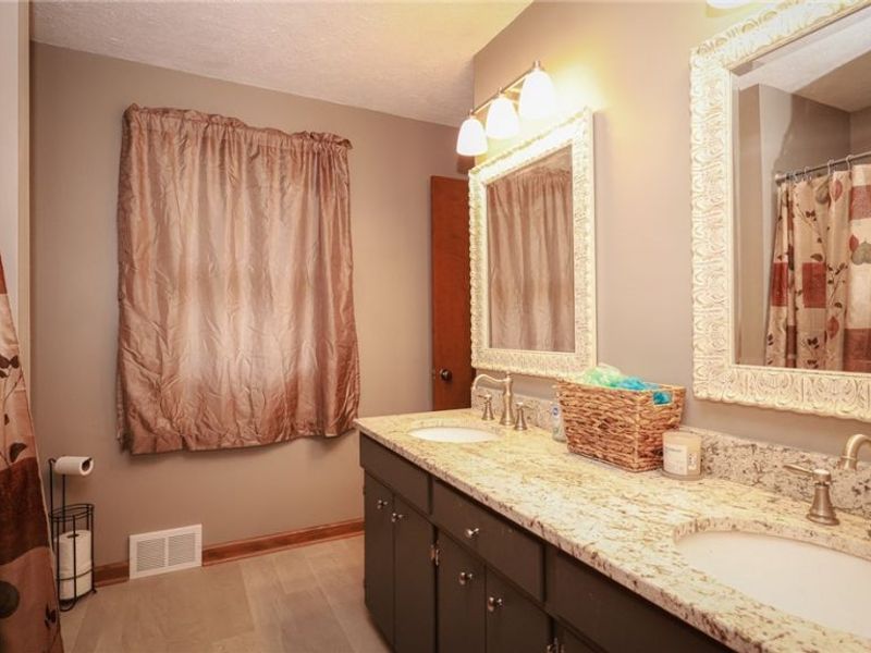 5387 Cherokee Avenue NW, North Canton, OH 44720 Photo 18