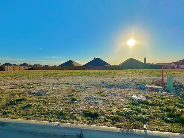 704 Broken Bow Lane, Cleburne, TX 76033