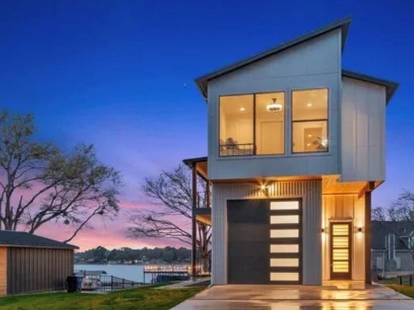 255 Autumn wood Trail, Gun Barrel City, TX 75156