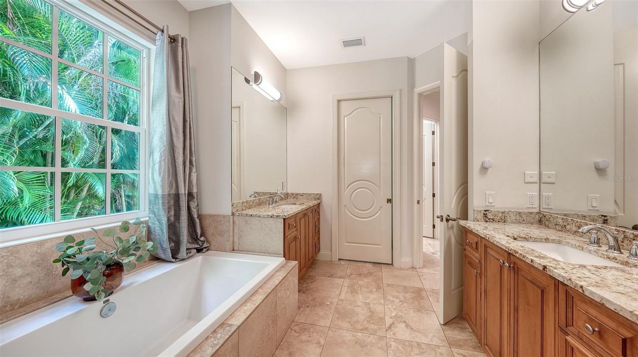 4981 Hubner Circle, Sarasota, FL 34241 Photo